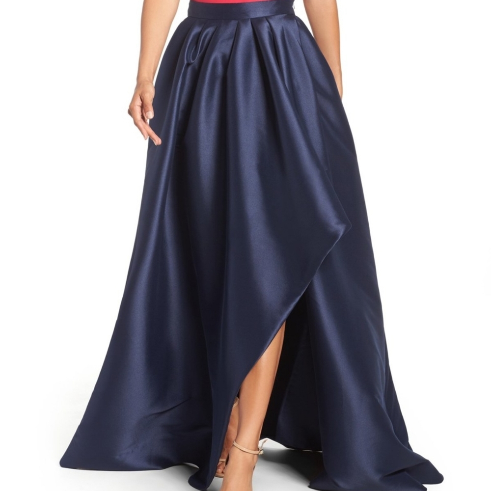 Eliza J Cascade Ball Skirt size 2